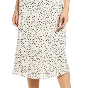 Socialite Dotted Skirt